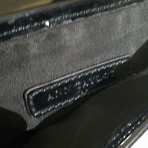 Ann Taylor black clutch G7 - Picture 5 of 10